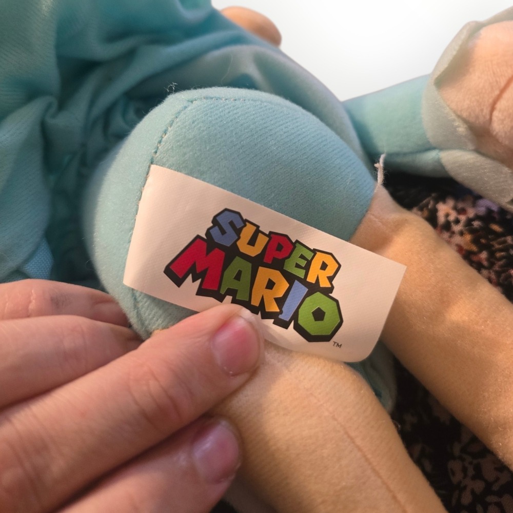 Nintendo Super Mario Rosalina Plush Good Stuff Plush 18" New With Tags Rare - Picture 3 of 5